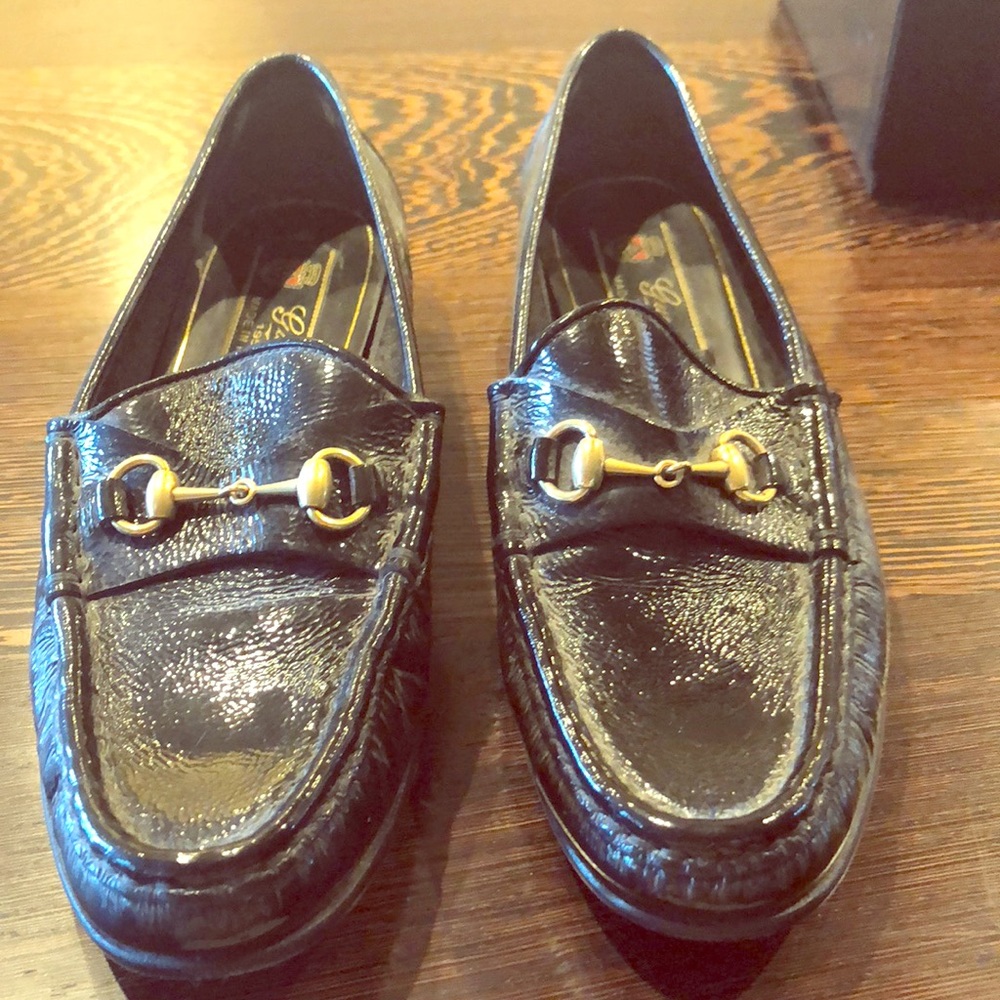 Gucci patent loafers 36.5